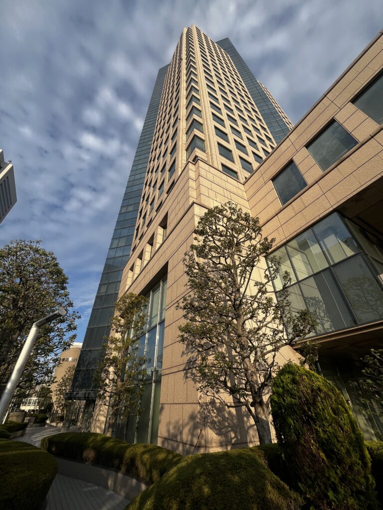 横浜銀行本店ビル屋内キュービクル（第1電気室）更新工事